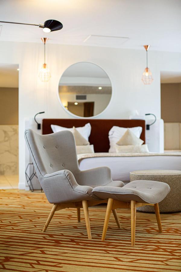 אנגולם Hotel Le Saint Gelais מראה חיצוני תמונה