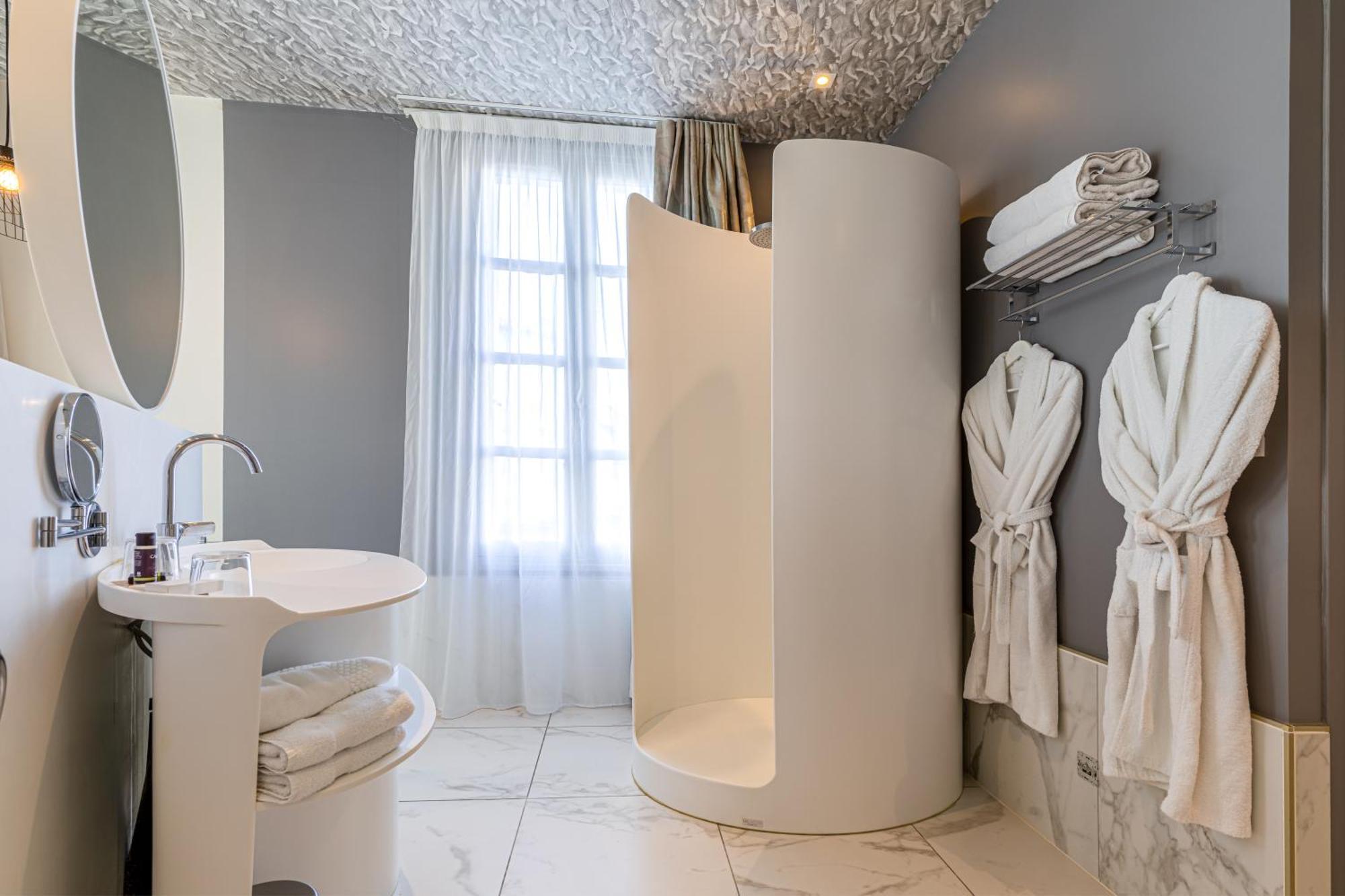 אנגולם Hotel Le Saint Gelais מראה חיצוני תמונה